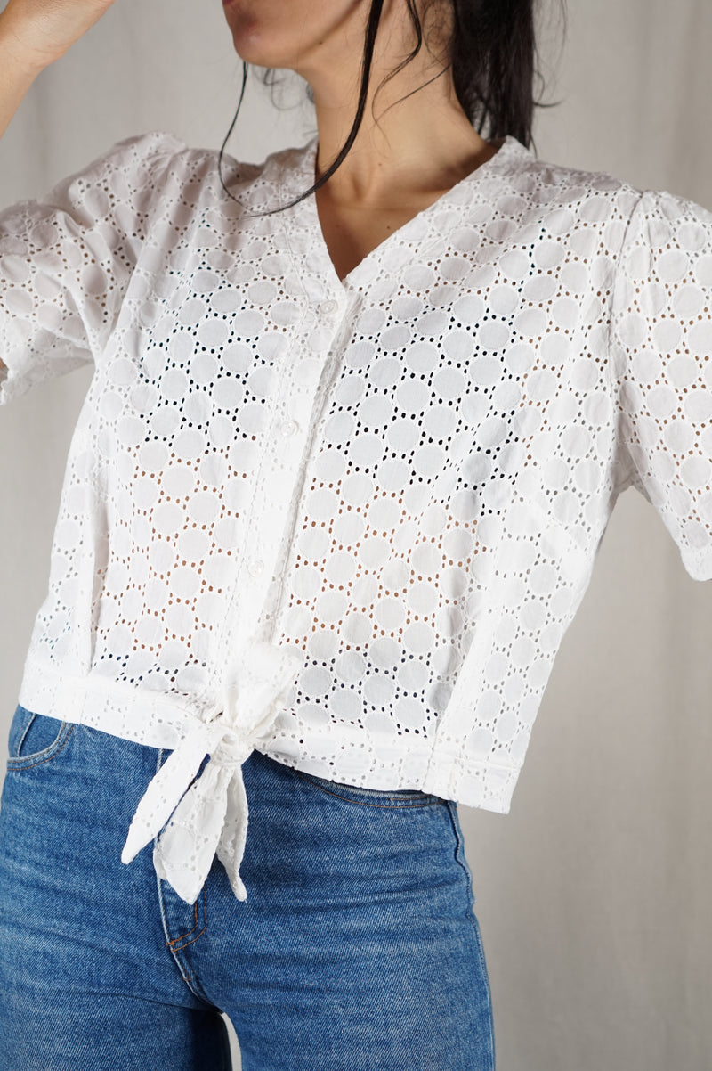 La Chemise blanche à nouer - Coton & Broderie Anglaise - Pièce unique faut le voir porté © - T. 40 & 42
