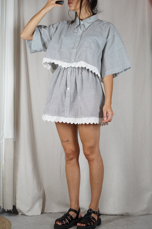 L'Ensemble Chemise rayé Blanc & Gris - Pièce unique faut le voir porté © - Coton mélangé & Broderie anglaise - T. grand 40 à 44 (lire descr)