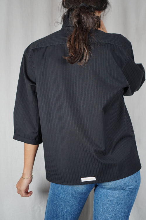 La Chemise Noire à Collerette - Coton - Pièce unique faut le voir porté © - T. 38 & 40