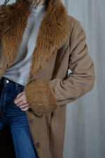 Superbe Manteau long Vintage façon daim & fausse fourrure - T. grand 40 à petit 44