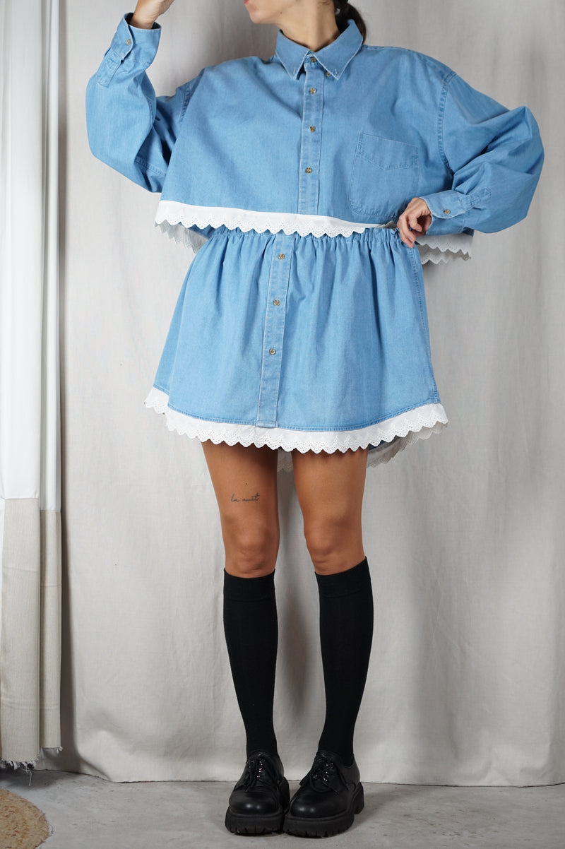 L'Ensemble Chemise Denim Clair - Pièce unique faut le voir porté © - 100% Coton & Broderie anglaise - T. 40 à 44