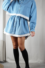 L'Ensemble Chemise Denim Clair - Pièce unique faut le voir porté © - 100% Coton & Broderie anglaise - T. 40 à 44