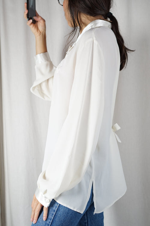 Magnifique Chemise Vintage crème voile - T. 44 à 48