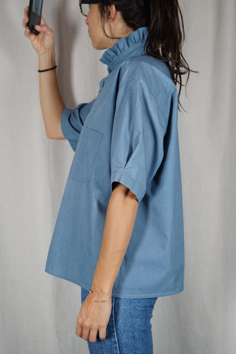 La Chemise Bleu Barbeau à Collerette - Coton mélangé - Pièce unique faut le voir porté © - T. 40 à 44