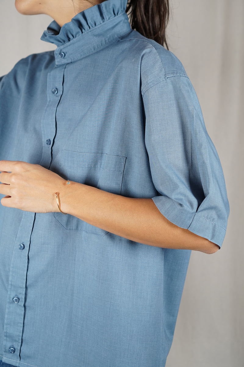 La Chemise Bleu Barbeau à Collerette - Coton mélangé - Pièce unique faut le voir porté © - T. 40 à 44