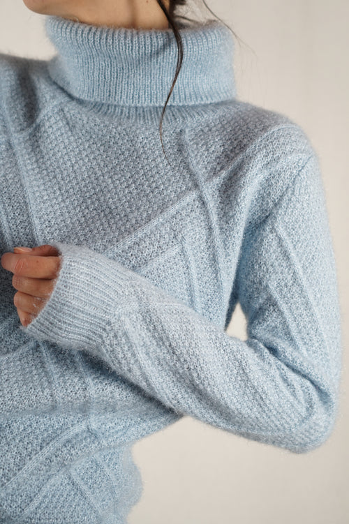 Superbe Pull Fluffy bleu ciel - T. 38 à 42